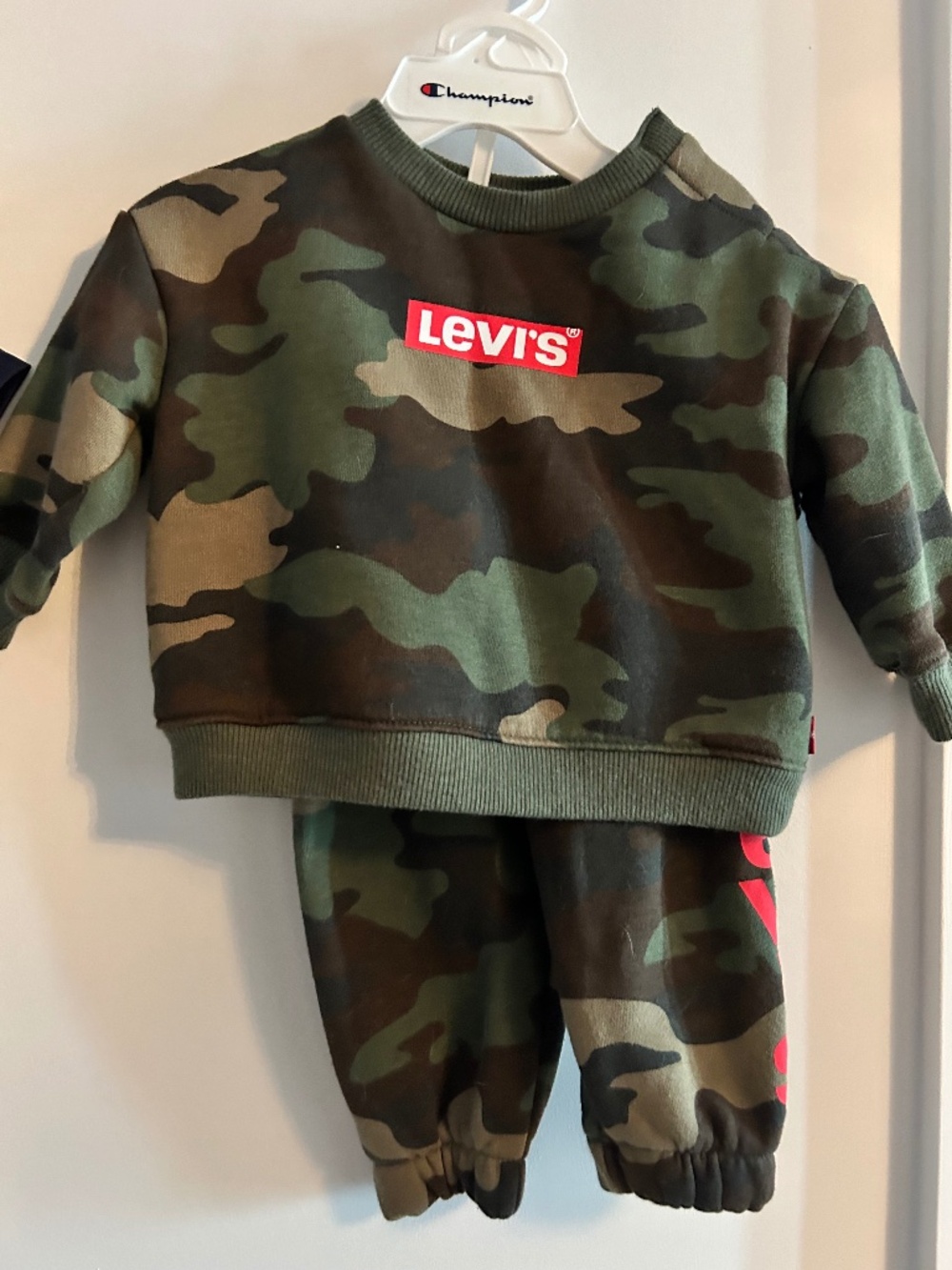 NWOT Levi’s Sweat Set